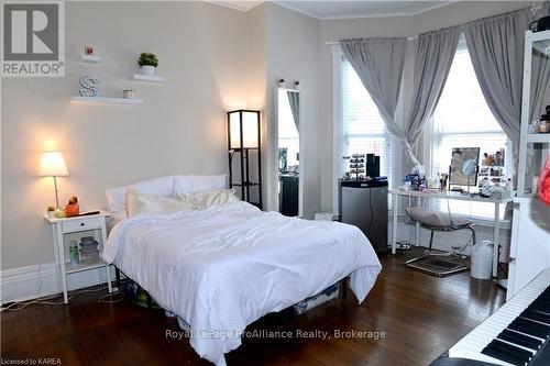 368 Alfred Street, Kingston (East Of Sir John A. Blvd), ON - Indoor Photo Showing Bedroom