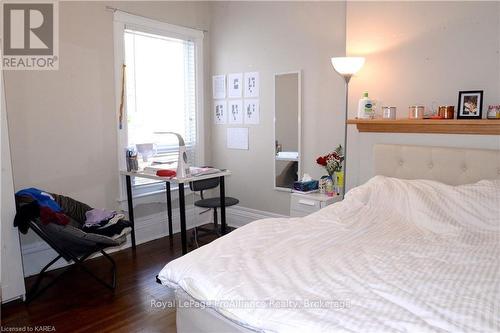 368 Alfred Street, Kingston (East Of Sir John A. Blvd), ON - Indoor Photo Showing Bedroom