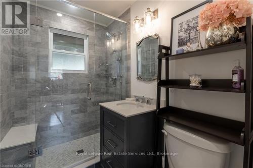 5 Montcalm Street, St. Thomas, ON - Indoor Photo Showing Bathroom