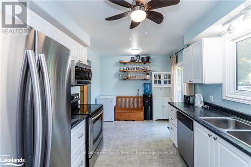 35 Dorcas Avenue, Tiny (Wyevale), ON - Indoor Photo Showing Kitchen With Double Sink