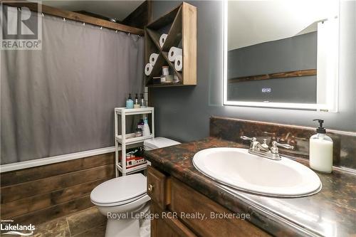 200 Sutherland Street N, Clearview (Stayner), ON - Indoor Photo Showing Bathroom