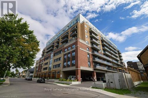 320 - 652 Princess Street, Kingston (Central City East), ON 