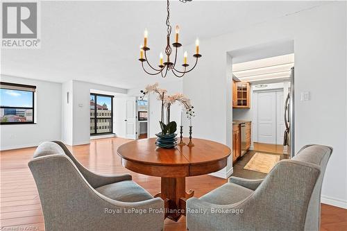 702 - 165 Ontario Street, Kingston (Central City East), ON - Indoor Photo Showing Dining Room