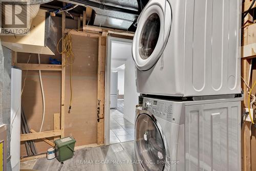 15 Mellenby Street, Hamilton, ON - Indoor Photo Showing Laundry Room