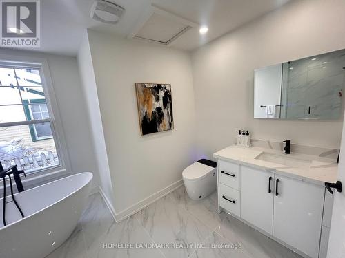 130 Langarth Street E, London, ON - Indoor Photo Showing Bathroom