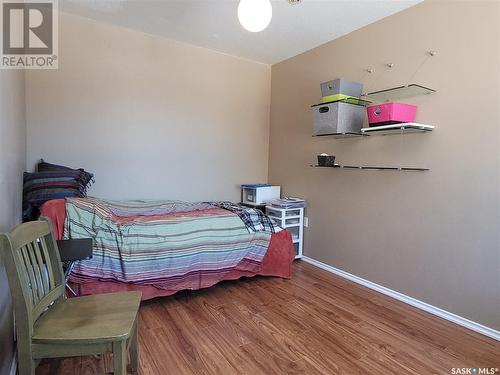 1532 G Avenue N, Saskatoon, SK - Indoor Photo Showing Bedroom