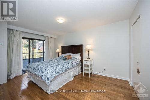 303 - 333 Chapel Street, Ottawa, ON - Indoor Photo Showing Bedroom