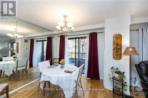 303 - 333 Chapel Street, Ottawa, ON - Indoor Photo Showing Dining Room