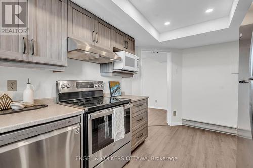 1006 - 1705 Playfair Drive, Ottawa, ON - Indoor Photo Showing Kitchen