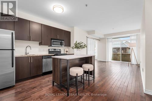 215 - 429 Kent Street, Ottawa, ON - Indoor Photo Showing Kitchen