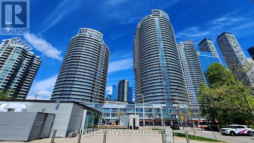 1206 - 218 Queens Quay W, Toronto, ON - Outdoor With Facade