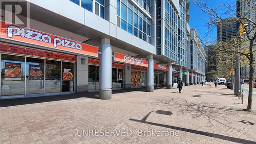 1206 - 218 Queens Quay W, Toronto, ON - Outdoor