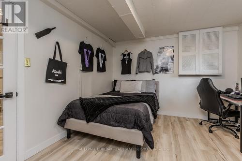 1891 Heather Hills Drive, Burlington, ON - Indoor Photo Showing Bedroom