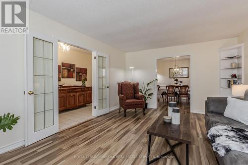 154 Hendrie Avenue, Burlington, ON - Indoor Photo Showing Living Room