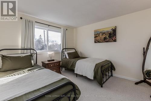 154 Hendrie Avenue, Burlington, ON - Indoor Photo Showing Bedroom