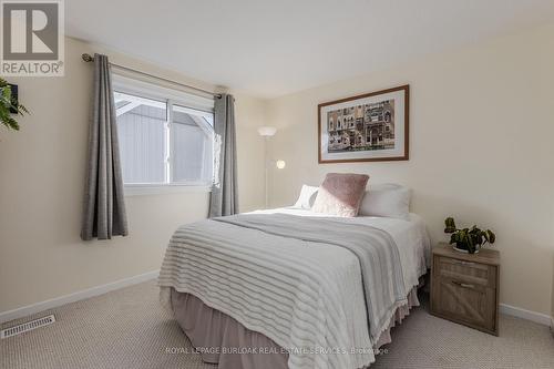 154 Hendrie Avenue, Burlington, ON - Indoor Photo Showing Bedroom