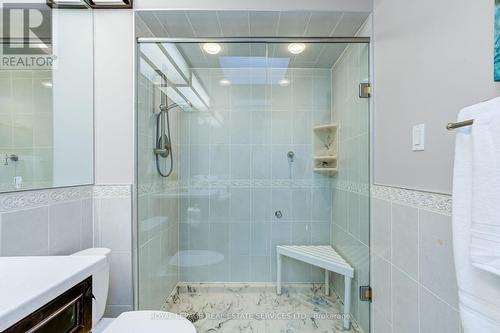 4274 Ryeford Court, Mississauga, ON - Indoor Photo Showing Bathroom