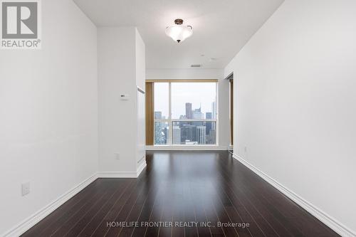 5609 - 386 Yonge Street, Toronto, ON - Indoor Photo Showing Other Room