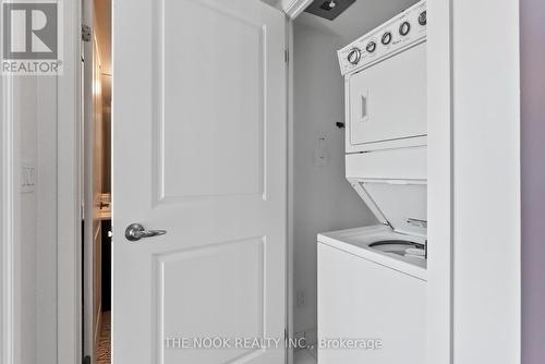 414 - 1235 Bayly Street, Pickering (Bay Ridges), ON -  Photo Showing Laundry Room