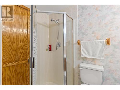 1329 Klo Road Unit# 315, Kelowna, BC - Indoor Photo Showing Bathroom