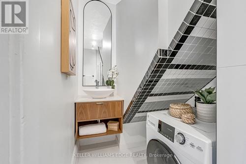 187 Fern Avenue, Toronto, ON - Indoor Photo Showing Laundry Room