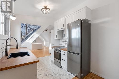 187 Fern Avenue, Toronto, ON - Indoor Photo Showing Kitchen