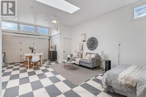 187 Fern Avenue, Toronto, ON - Indoor Photo Showing Bedroom