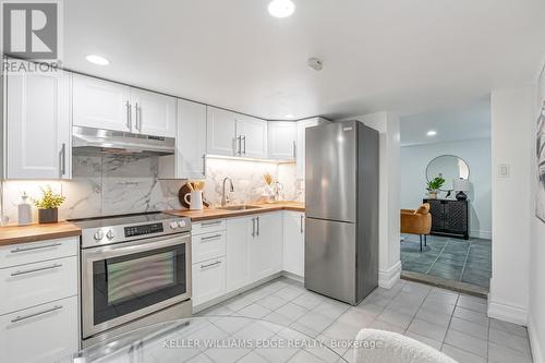 187 Fern Avenue, Toronto, ON - Indoor Photo Showing Kitchen