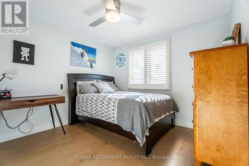 2014 Cavendish Drive, Burlington, ON - Indoor Photo Showing Bedroom