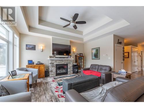 2189 Brent Drive, Penticton, BC - Indoor Photo Showing Living Room With Fireplace