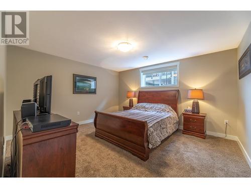 2189 Brent Drive, Penticton, BC - Indoor Photo Showing Bedroom