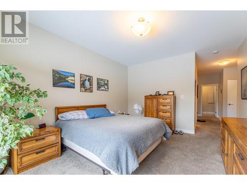 2189 Brent Drive, Penticton, BC - Indoor Photo Showing Bedroom