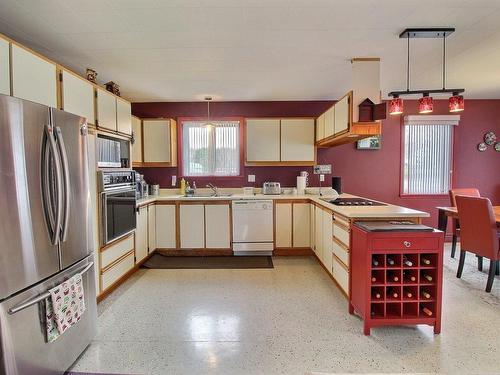 Cuisine - 271 Rg St-Hilaire, Saint-Évariste-De-Forsyth, QC - Indoor Photo Showing Kitchen