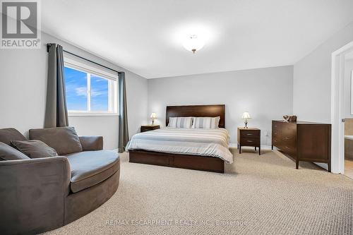 31 Showcase Drive, Hamilton, ON - Indoor Photo Showing Bedroom