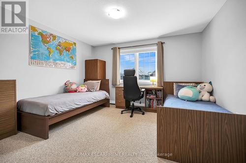 31 Showcase Drive, Hamilton, ON - Indoor Photo Showing Bedroom