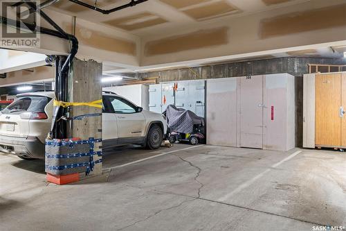 308 301 Cree Crescent, Saskatoon, SK - Indoor Photo Showing Garage