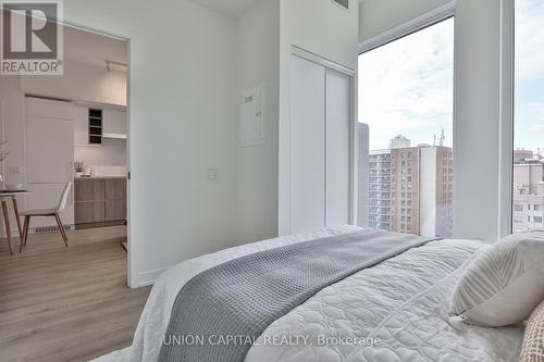 1005 - 319 Jarvis Street, Toronto, ON - Indoor Photo Showing Bedroom