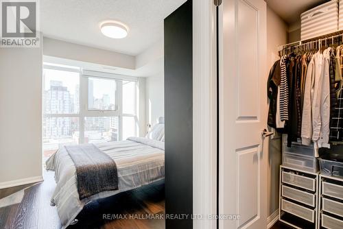 2110 - 400 Adelaide Street E, Toronto, ON - Indoor Photo Showing Bedroom