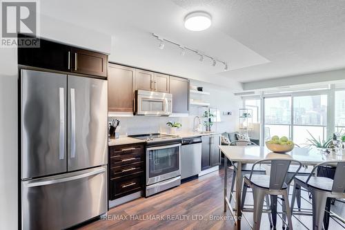 2110 - 400 Adelaide Street E, Toronto, ON - Indoor Photo Showing Kitchen With Stainless Steel Kitchen With Upgraded Kitchen