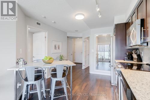 2110 - 400 Adelaide Street E, Toronto, ON - Indoor Photo Showing Kitchen With Upgraded Kitchen