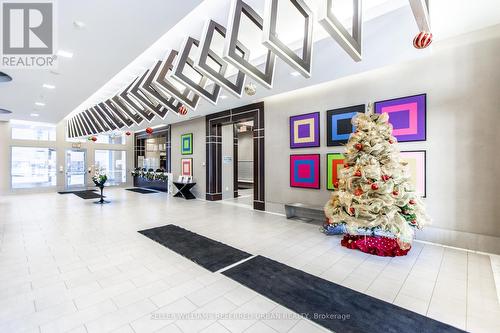 2206 - 5791 Yonge Street, Toronto, ON - Indoor