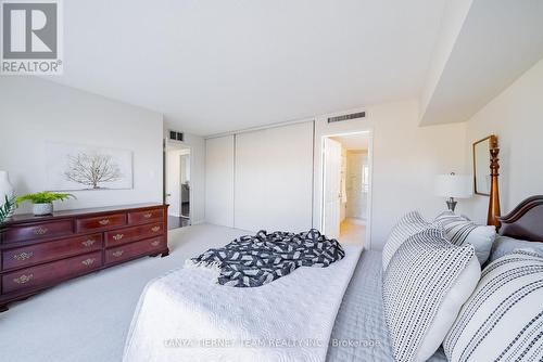 314 - 25 Cumberland Lane, Ajax, ON - Indoor Photo Showing Bedroom