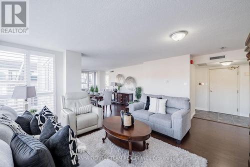 314 - 25 Cumberland Lane, Ajax, ON - Indoor Photo Showing Living Room