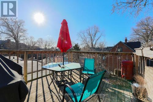 32 Howland Road, Toronto, ON - Outdoor