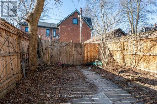 32 Howland Road, Toronto, ON - Outdoor