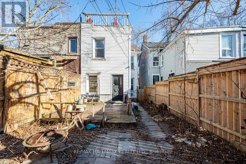 32 Howland Road, Toronto, ON - Outdoor