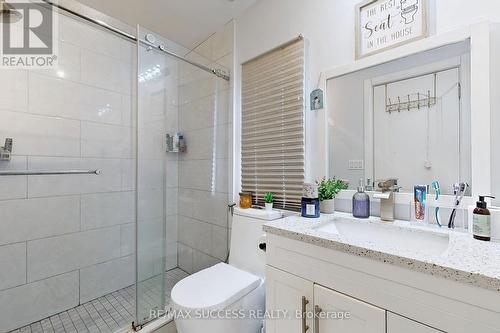 2211 Camilla Road, Mississauga, ON - Indoor Photo Showing Bathroom