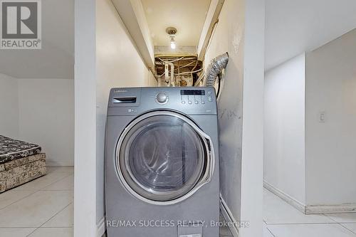 2211 Camilla Road, Mississauga, ON - Indoor Photo Showing Laundry Room