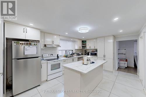 2211 Camilla Road, Mississauga, ON - Indoor Photo Showing Kitchen With Double Sink