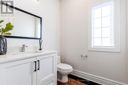 3862 O'Neil Gate, Mississauga, ON - Indoor Photo Showing Bathroom